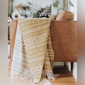 🍁 🇨🇦 Anupaya Wool Mudcloth Gold/Mustard And Cream Blanket.